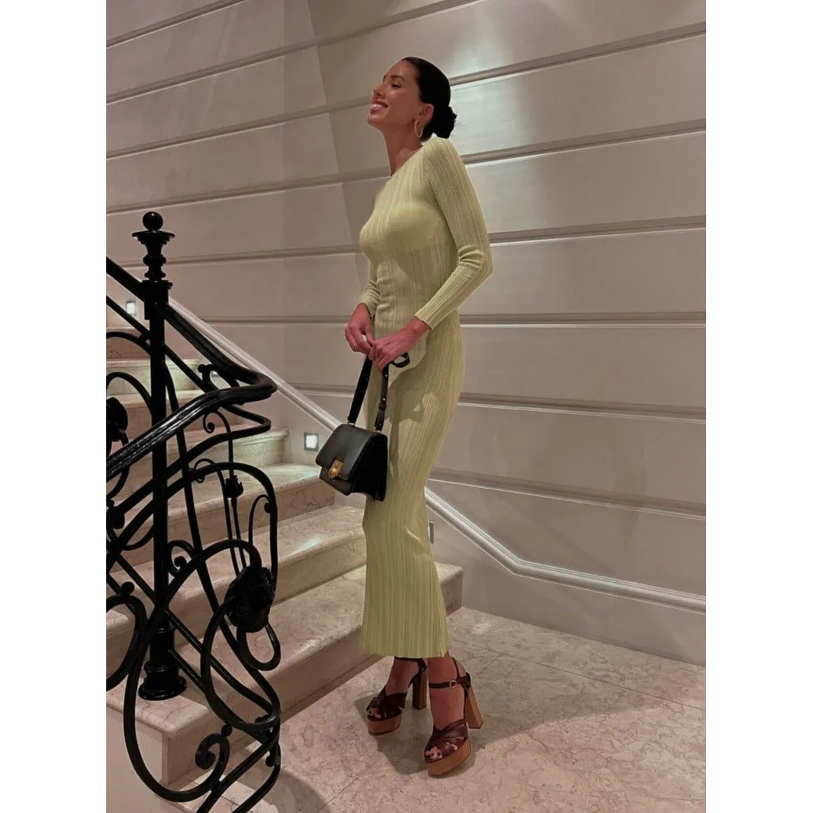 Slim long-sleeved knitted long dress